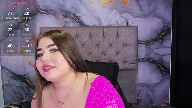 MadissonLee   online show from November 25, 2025, 7:14 pm