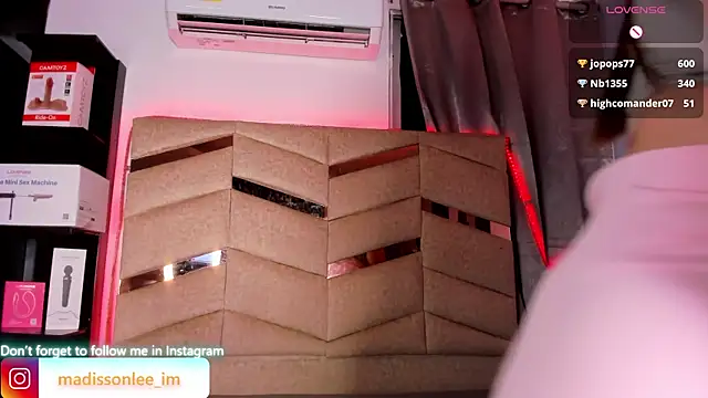 MadissonLee   online show from July 10, 2026, 10:23 pm
