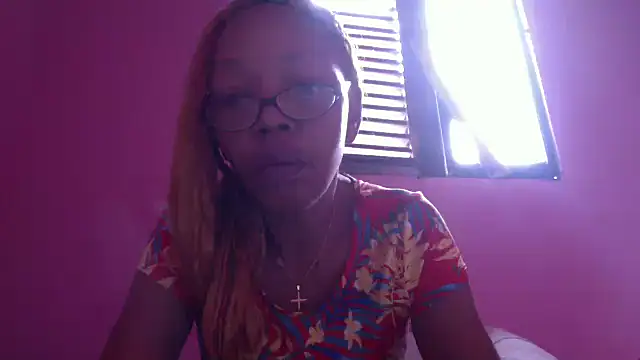 Snapshot of Ladyzee25 chatting on November 28, 2025, 4:42 pm Ladyzee25 online show from November 28, 2025, 4:42 pm
