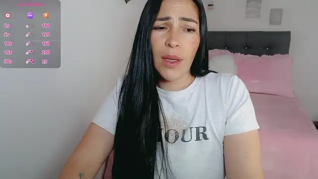 Snapshot of luna_lgomez_ chatting on March 3, 2026, 12:11 pm luna lgomez online show from March 3, 2026, 12:11 pm