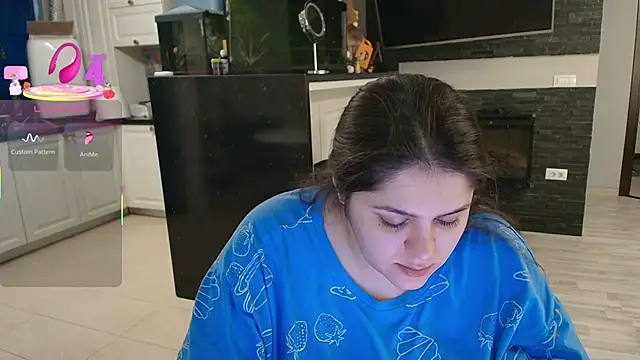 Layla- online show from February 12, 2026, 10:54 am