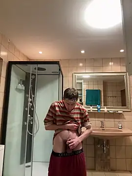 Snapshot of xy_monkeyBigCock chatting on March 18, 2025, 10:37 pm xy monkeyBigCock online show from March 18, 2025, 10:37 pm