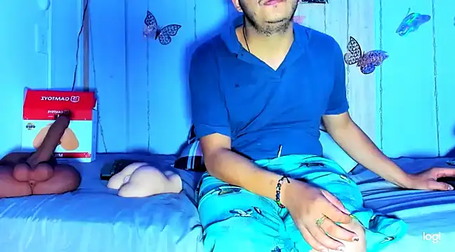 Snapshot of Emilianoveryhot chatting on March 23, 2025, 5:00 am Emilianoveryhot online show from March 23, 2025, 5:00 am