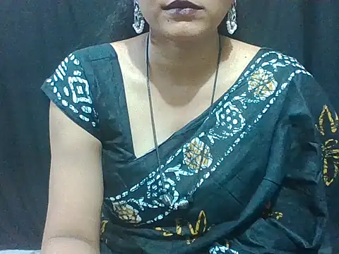 Snapshot of sugandha_bhabhi chatting on April 2, 2026, 4:37 pm sugandha bhabhi online show from April 2, 2026, 4:37 pm