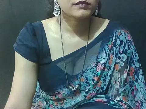 Snapshot of sugandha_bhabhi chatting on April 11, 2026, 4:55 pm sugandha bhabhi online show from April 11, 2026, 4:55 pm