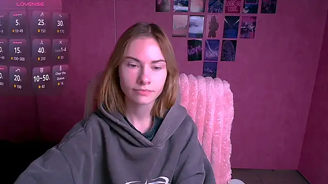 Snapshot of Fiona_Night chatting on February 17, 2026, 6:32 am Fiona Night online show from February 17, 2026, 6:32 am