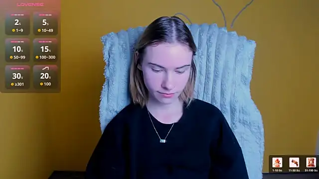 Snapshot of Fiona_Night chatting on February 20, 2026, 6:37 am Fiona Night online show from February 20, 2026, 6:37 am