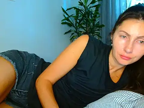 Irina9793 online show from July 15, 2026, 4:40 am