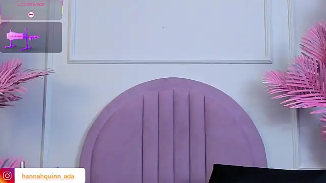 Hanaahquinn online show from December 3, 2025, 12:03 pm