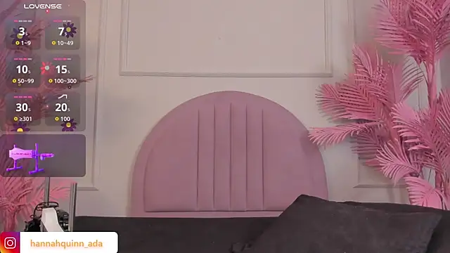 Hanaahquinn online show from December 14, 2025, 11:59 am