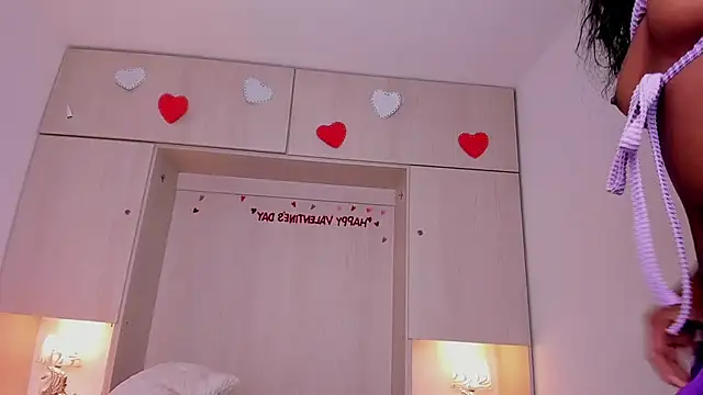 Snapshot of BeverlySteel chatting on February 18, 2026, 8:05 pm BeverlySteel online show from February 18, 2026, 8:05 pm