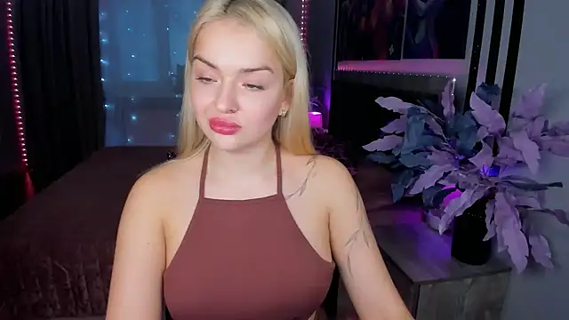 EvaGoddes online show from March 4, 2026, 5:46 am