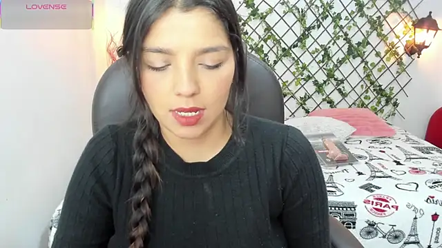 Snapshot of issa__nassar chatting on October 15, 2025, 1:44 pm issa nassar online show from October 15, 2025, 1:44 pm