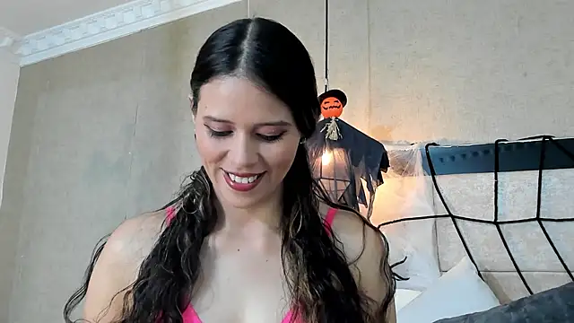 LiliJensen online show from October 24, 2025, 8:16 pm