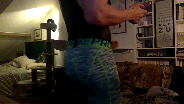 Snapshot of Bubba7519 chatting on March 2, 2025, 3:13 am Bubba7519 online show from March 2, 2025, 3:13 am