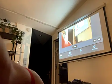 Snapshot of Bubba7519 chatting on October 20, 2025, 4:57 am Bubba7519 online show from October 20, 2025, 4:57 am