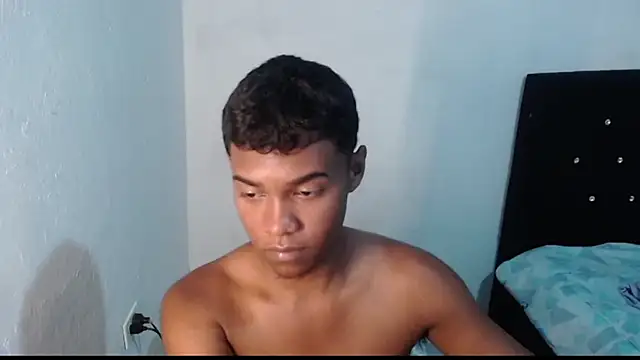 Snapshot of Jampier_sexyboy chatting on March 11, 2025, 4:07 pm Jampier sexyboy online show from March 11, 2025, 4:07 pm