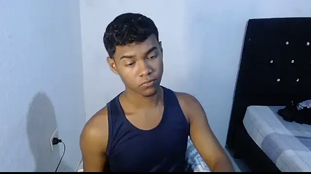 Snapshot of Jampier_sexyboy chatting on March 14, 2025, 5:46 pm Jampier sexyboy online show from March 14, 2025, 5:46 pm