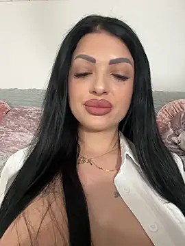 IrisRossie online show from May 28, 2026, 5:38 am
