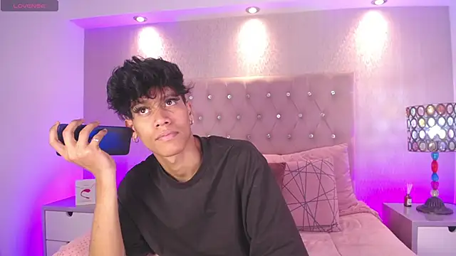 Jonas Rivers online show from April 4, 2026, 5:27 am