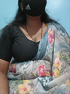 Snapshot of Sexyradha_ chatting on June 27, 2026, 3:50 pm Sexyradha online show from June 27, 2026, 3:50 pm