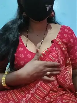 Snapshot of Sexyradha_ chatting on July 7, 2026, 4:55 pm Sexyradha online show from July 7, 2026, 4:55 pm