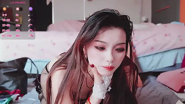 guoguo7777777 online show from January 13, 2026, 4:29 am