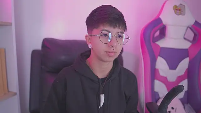 tommy blue online show from October 11, 2025, 4:38 pm