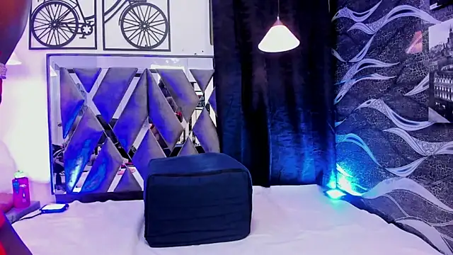 CandyMartinez  online show from March 28, 2026, 8:30 pm