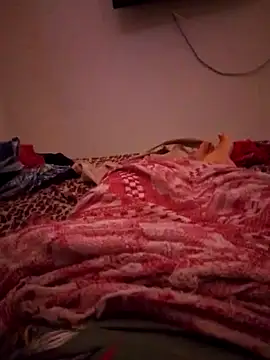 Snapshot of viviksmel chatting on October 12, 2025, 3:00 pm viviksmel online show from October 12, 2025, 3:00 pm