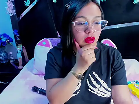 Snapshot of _Violeta_18 chatting on September 23, 2025, 3:42 am Violeta 18 online show from September 23, 2025, 3:42 am