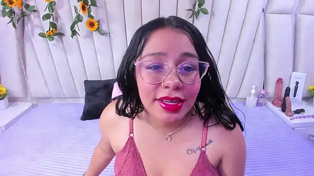 Snapshot of _Violeta_18 chatting on September 27, 2025, 4:06 am Violeta 18 online show from September 27, 2025, 4:06 am