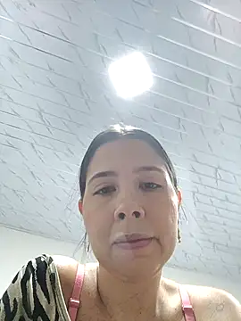 Candy-Body online show from December 15, 2025, 12:59 am