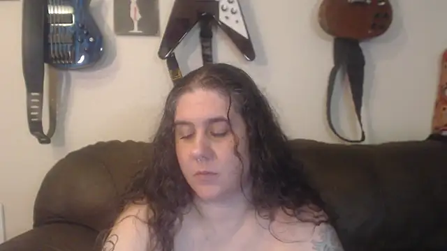 Snapshot of Dreaming_Of_Blue chatting on March 10, 2025, 2:28 am Dreaming Of Blue online show from March 10, 2025, 2:28 am