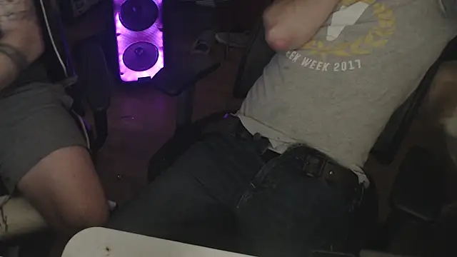 weknowourworth6999 online show from September 14, 2025, 1:32 pm