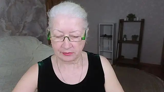 Snapshot of Maya_Mayflower chatting on March 20, 2025, 3:25 pm Maya Mayflower online show from March 20, 2025, 3:25 pm