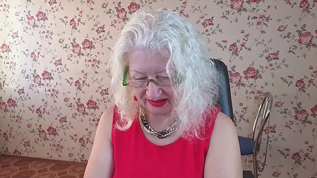 Snapshot of Maya_Mayflower chatting on September 30, 2025, 3:55 am Maya Mayflower online show from September 30, 2025, 3:55 am