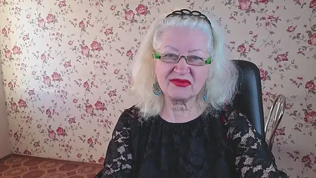 Snapshot of Maya_Mayflower chatting on October 2, 2025, 3:57 am Maya Mayflower online show from October 2, 2025, 3:57 am