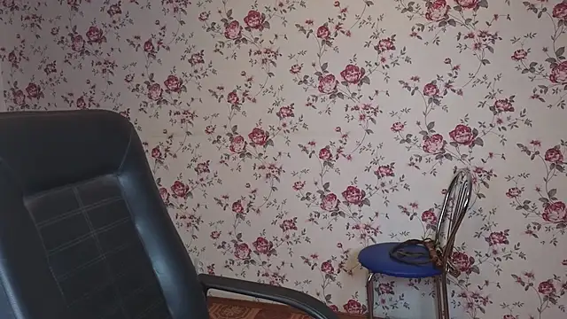 Snapshot of Maya_Mayflower chatting on December 18, 2025, 3:45 am Maya Mayflower online show from December 18, 2025, 3:45 am