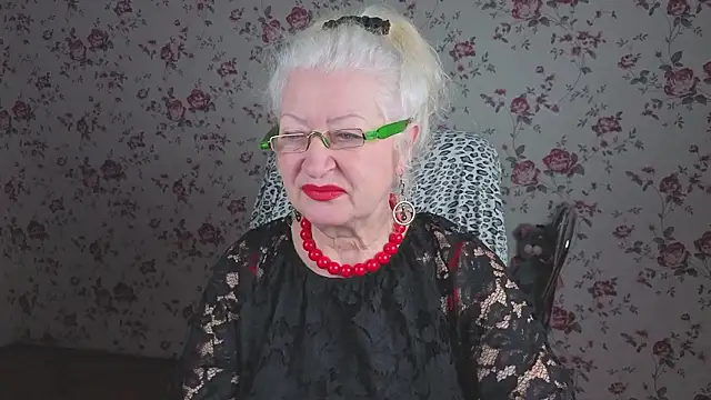 Snapshot of Maya_Mayflower chatting on January 11, 2026, 3:11 am Maya Mayflower online show from January 11, 2026, 3:11 am