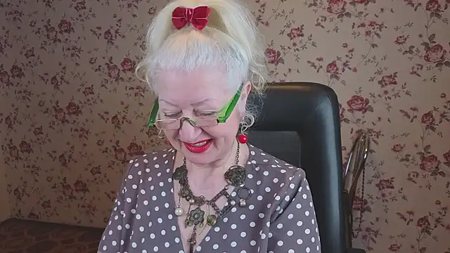 Snapshot of Maya_Mayflower chatting on January 13, 2026, 3:12 am Maya Mayflower online show from January 13, 2026, 3:12 am