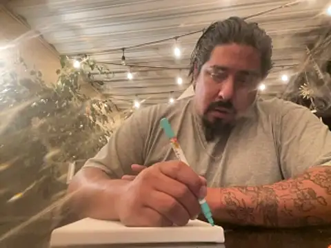 Snapshot of Sexy_diamomd_one chatting on November 14, 2025, 8:13 am Sexy diamomd one online show from November 14, 2025, 8:13 am