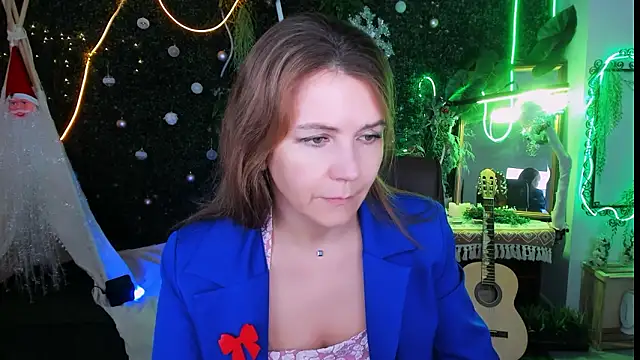 NicoleHitman online show from February 1, 2026, 9:19 am