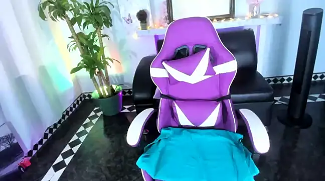 rose honey  online show from March 18, 2025, 8:37 pm