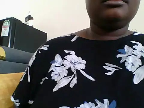 Nubian Nefertiti online show from April 19, 2026, 7:07 am