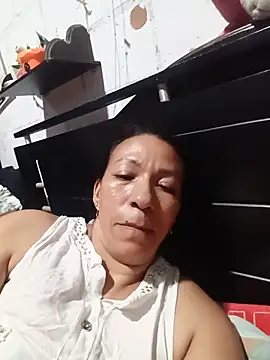Snapshot of Antonela45 chatting on July 6, 2026, 12:51 am Antonela45 online show from July 6, 2026, 12:51 am