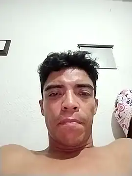 Snapshot of Flakito2490 chatting on March 12, 2026, 11:44 pm Flakito2490 online show from March 12, 2026, 11:44 pm