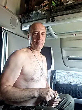 Snapshot of aleksis1313 chatting on May 8, 2026, 7:03 am aleksis1313 online show from May 8, 2026, 7:03 am