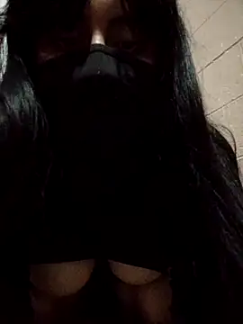 Snapshot of Sxx210 chatting on October 27, 2025, 3:21 am Sxx210 online show from October 27, 2025, 3:21 am