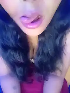 Snapshot of Ronak_kaur chatting on March 17, 2025, 1:29 pm Ronak kaur online show from March 17, 2025, 1:29 pm
